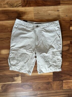 Ocean Current Khaki Cargo Shorts size 36